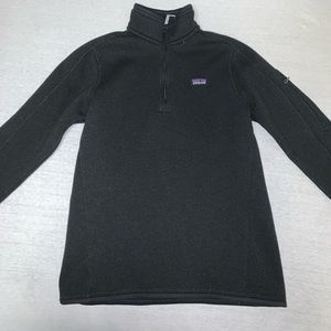 Black Patagonia pullover